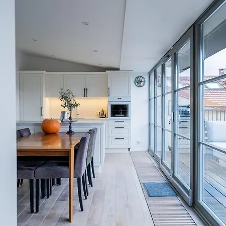 Domillion Amazing 3bdr Penthouse With Terrace Mz28 Lejlighed