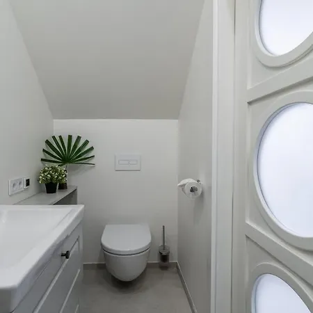 Domillion Amazing 3bdr Penthouse With Terrace Mz28 Lejlighed