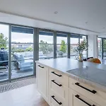 Domillion Amazing 3bdr Penthouse With Terrace Mz28 *