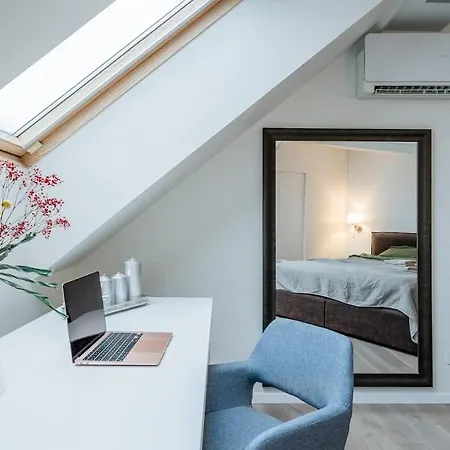 Domillion Amazing 3bdr Penthouse With Terrace Mz28 Апартаменты